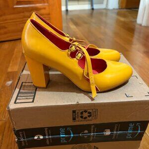 Womens Blue Low-Chunk Low Heel Pumps Sz 9.5